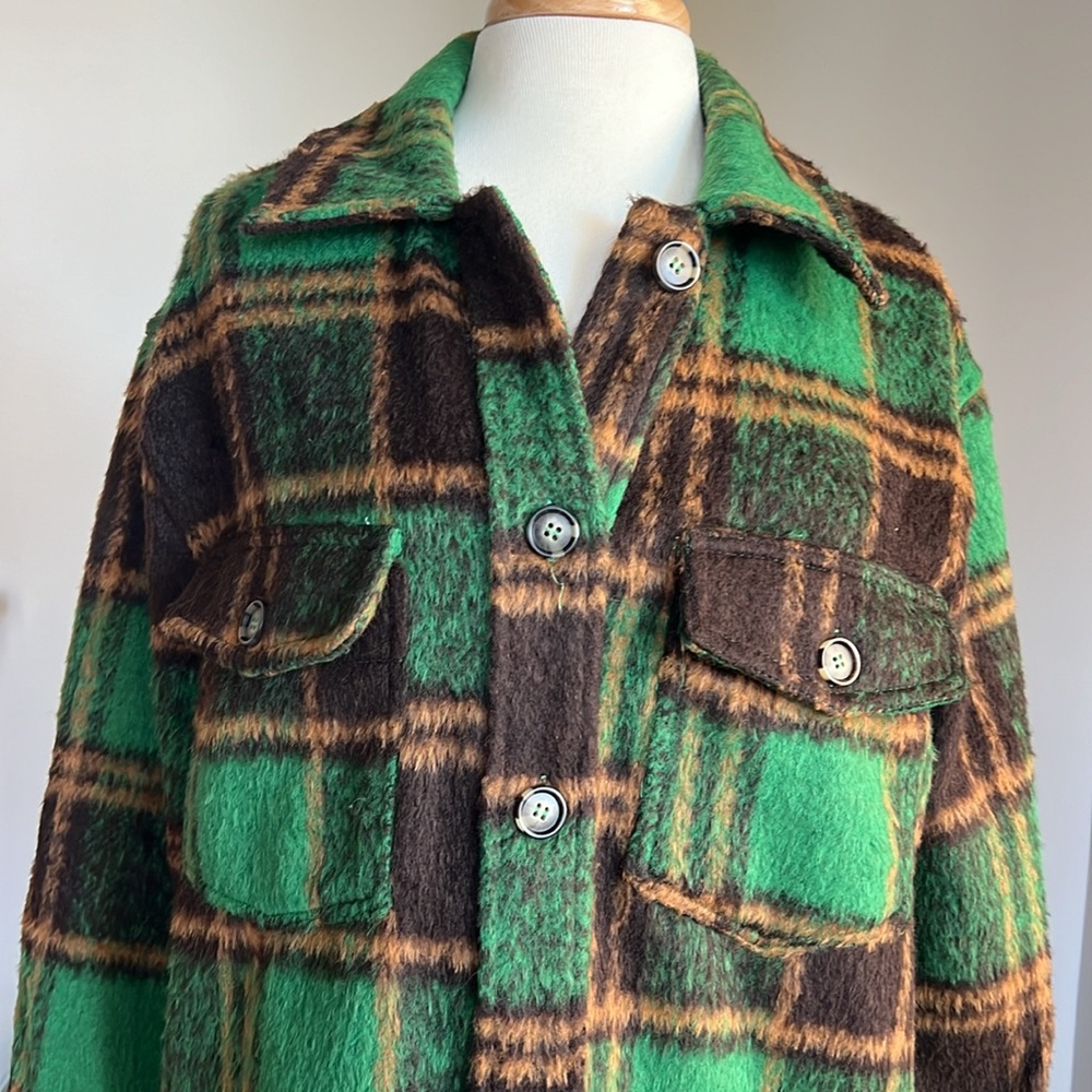 🍁 Rustic Green Over sized Shacket - Picture 2 of 9